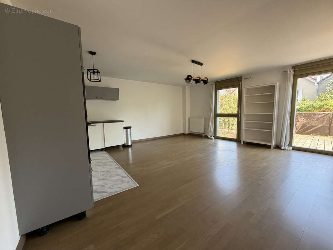 Appartement 66 m² à Juvisy-Sur-Orge  - photo 2