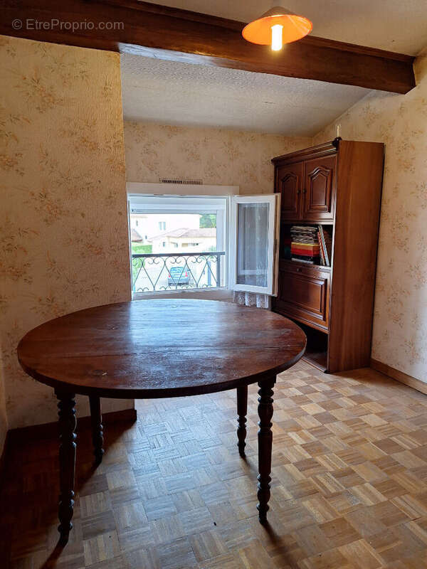 Maison à LA DESTROUSSE