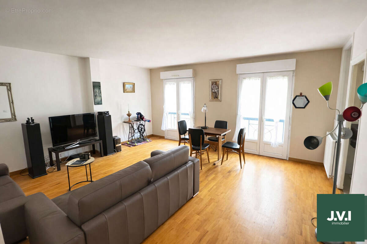 Appartement à ENGHIEN-LES-BAINS
