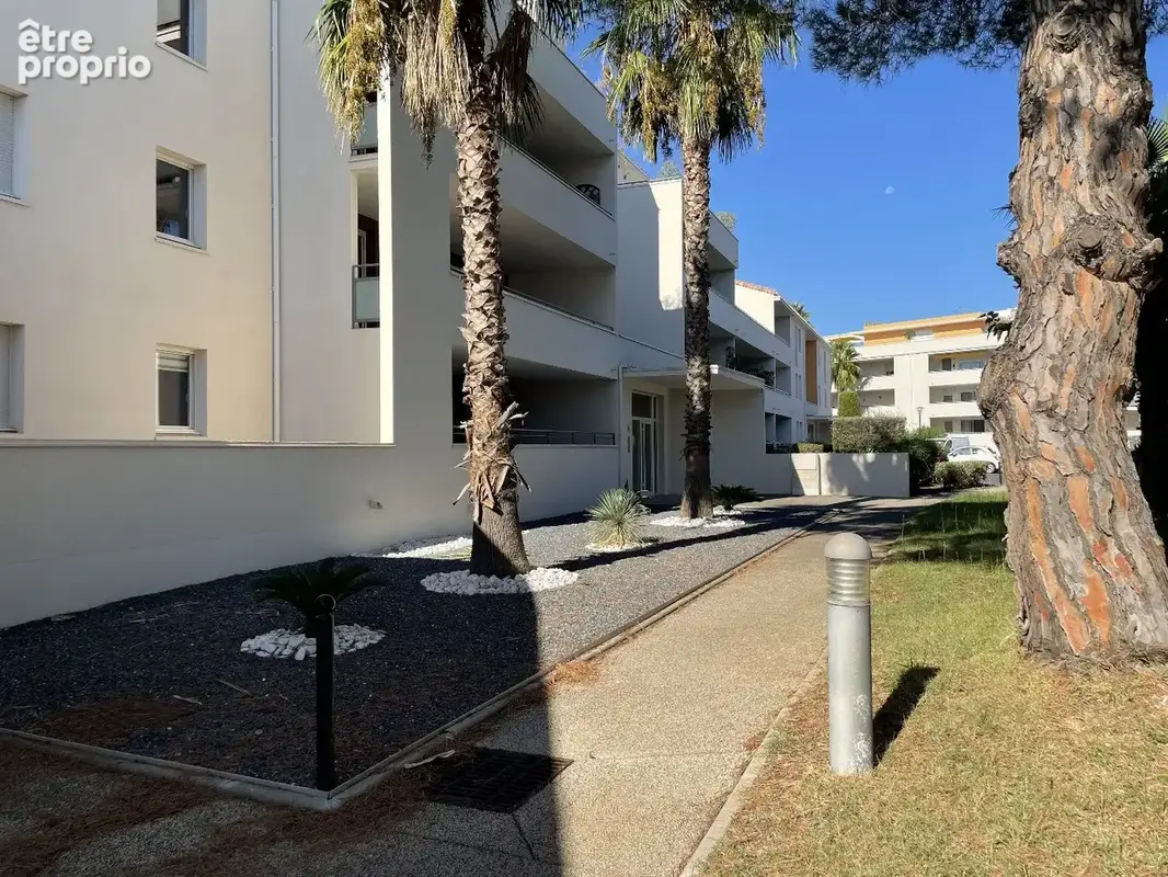 A 100 m du port et plage du taurus - photo 11