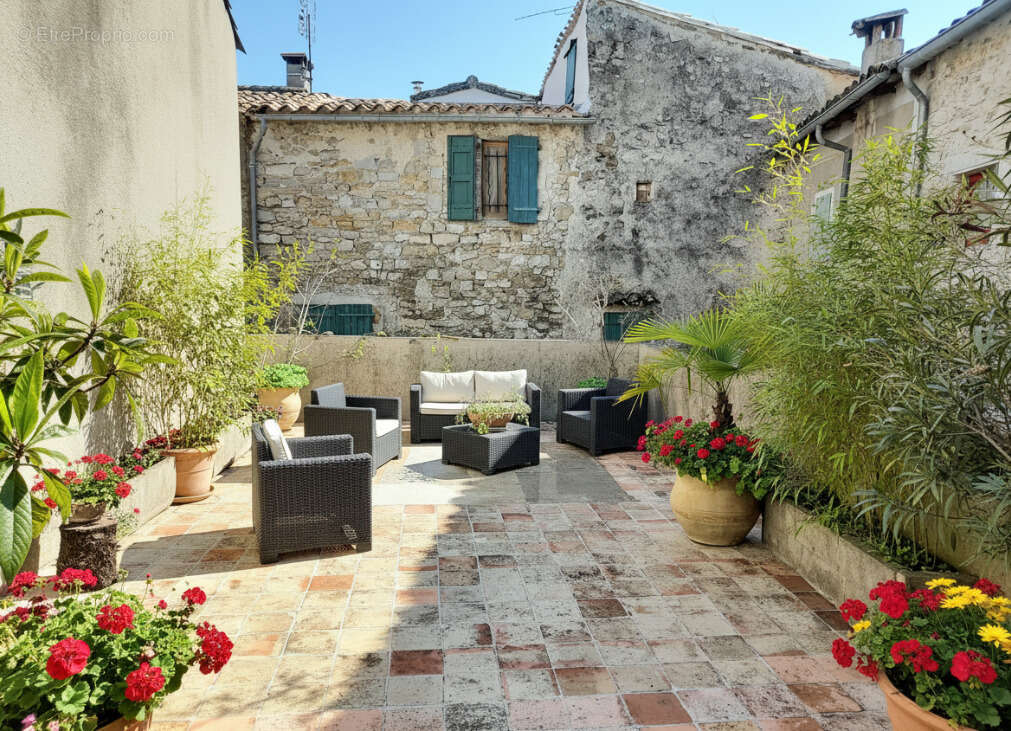 Maison à DURFORT-ET-SAINT-MARTIN-DE-SOSSENAC