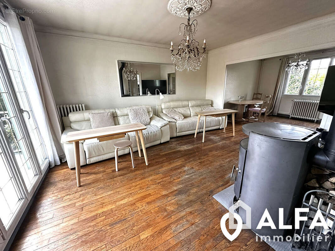 Maison à SAINT-GRATIEN