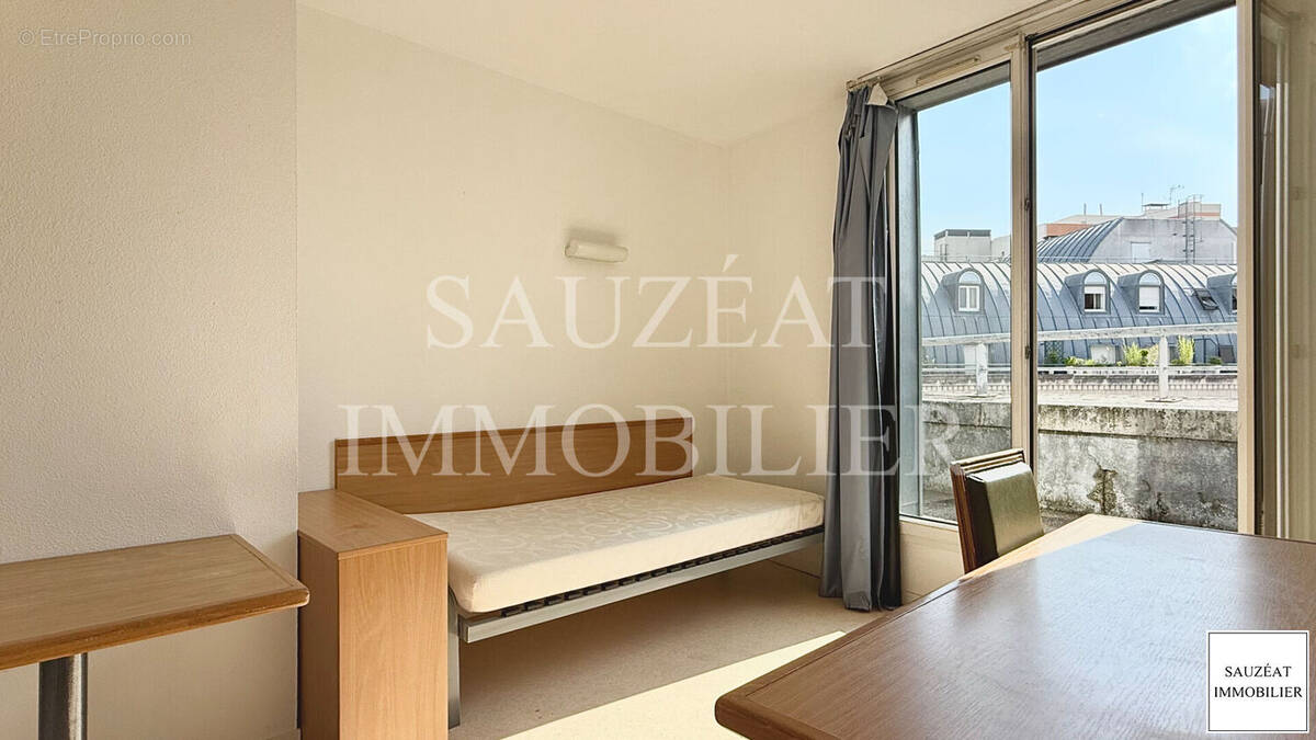 Appartement à MONTROUGE