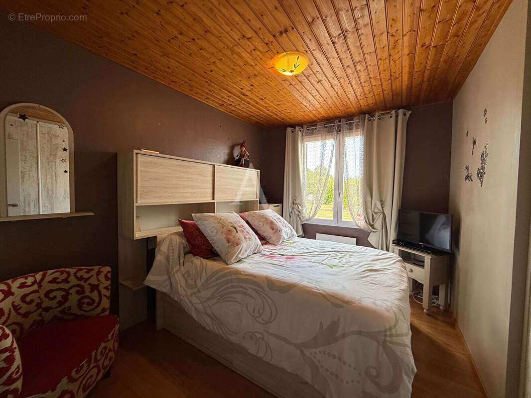 Maison à L&#039;AIGUILLON-SUR-VIE