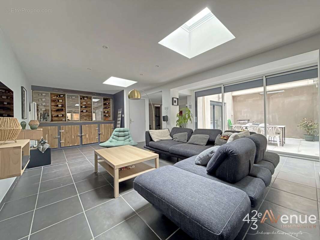 Appartement à SAINT-ETIENNE