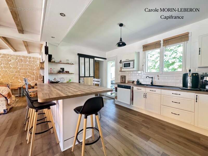 Maison de plain-pied, 4 chambres, double garage et jardin - photo 6