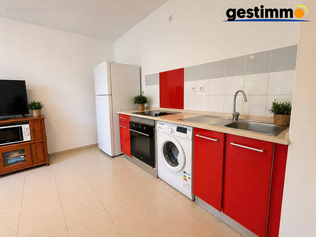 Appartement à REMIRE-MONTJOLY