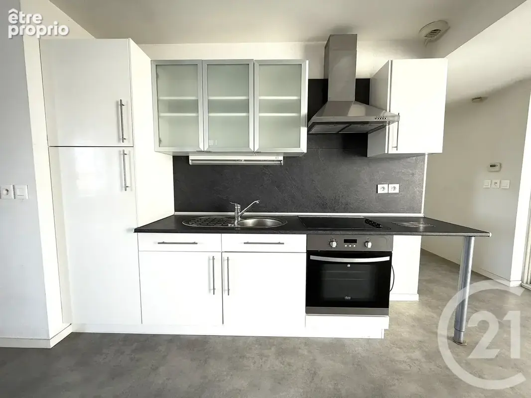 Appartement 2 pièces 47 m² à vendre à Begles (33130) - photo 2