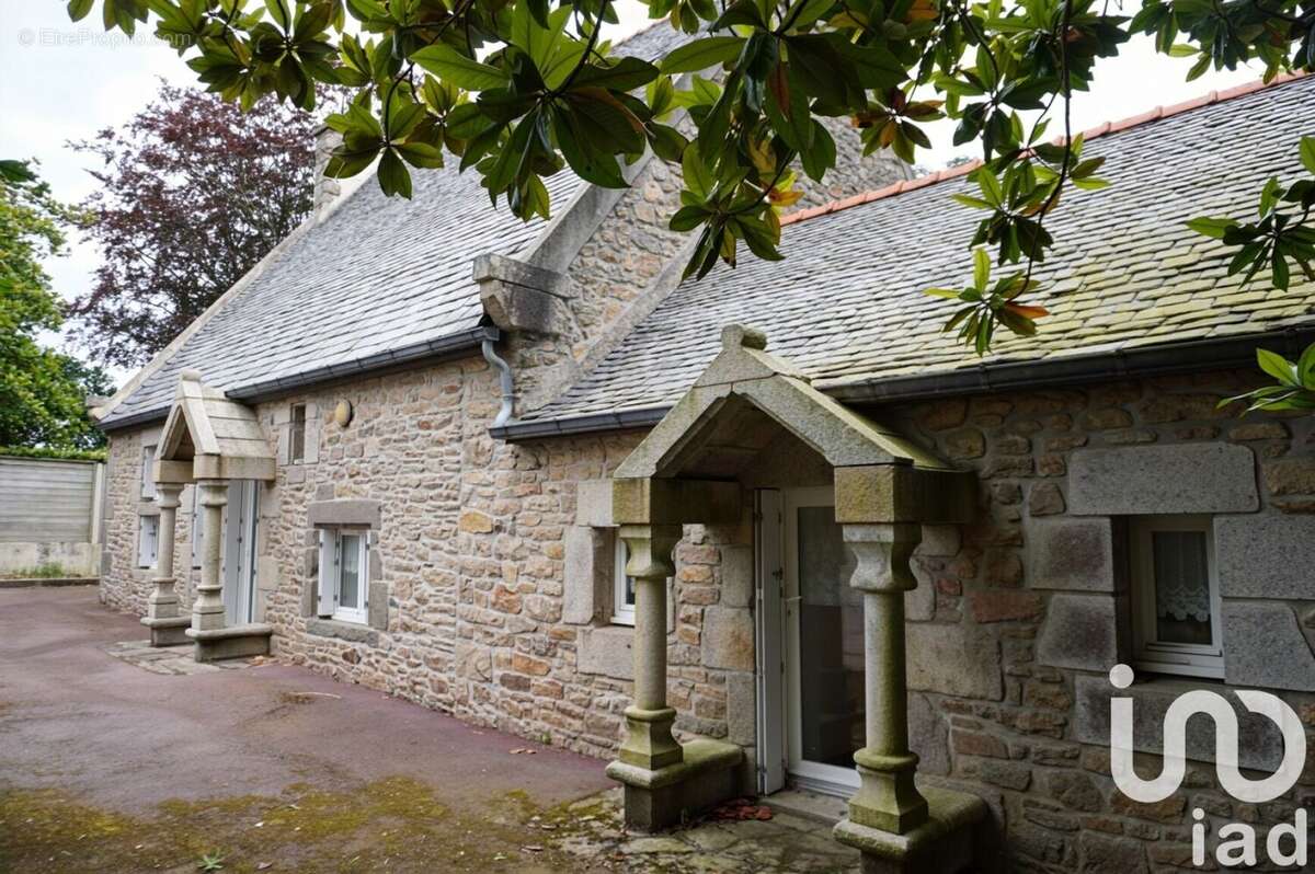 Photo 4 - Maison à PLOUNEVEZ-LOCHRIST