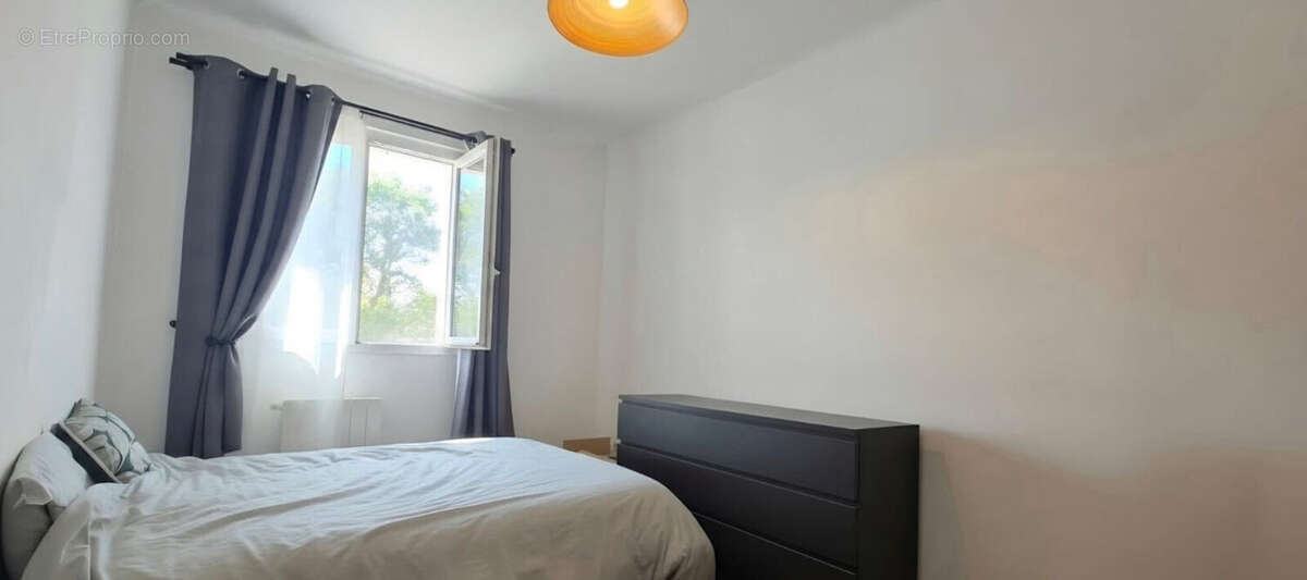 Maison de plain pied  2chambres de 51.5m², stationnement et terrain, idéal investisseurs en plein centre de Crossac - photo 5