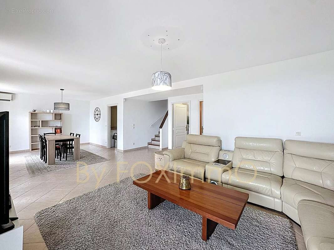 Villa vue mer, cote d azur, piscine, jardin, parking , garage exposition sud - photo 17