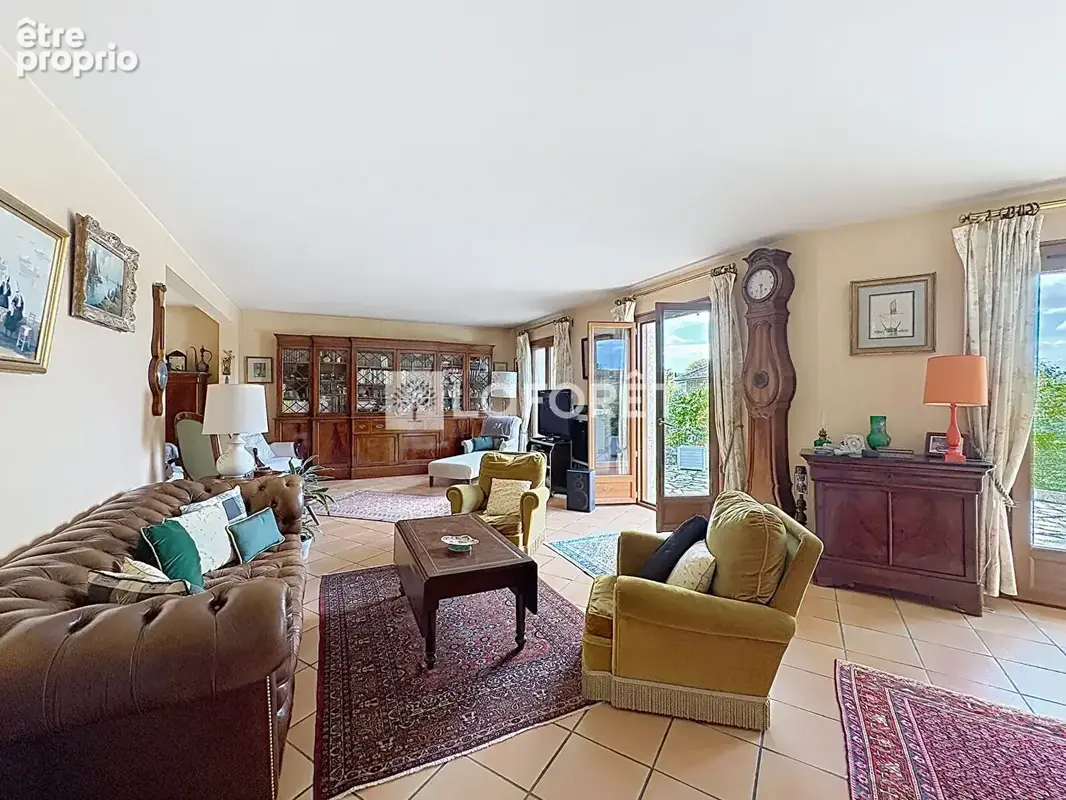 Le Pecq - Domaine de Grandchamp - Maison familiale 170 m² sur terrain clos de 960 m² - photo 7