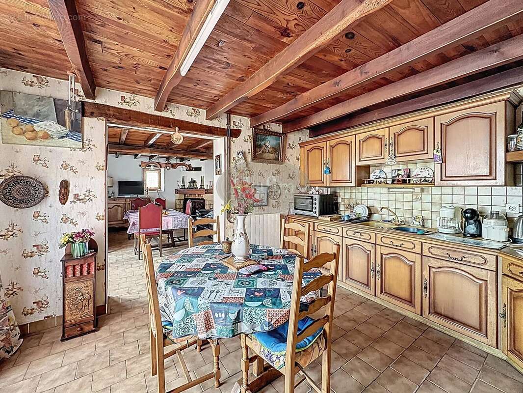 Maison à TRIE-SUR-BAISE