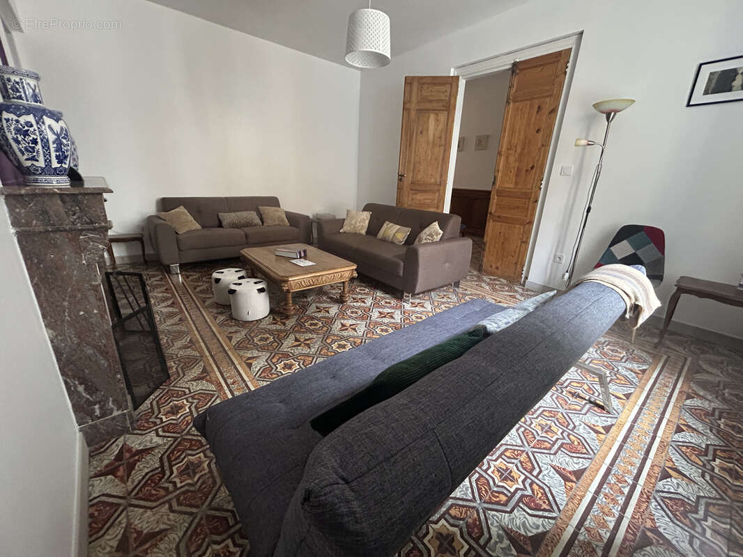 Maison de maître - 188 m2 - 6 pièces - photo 3