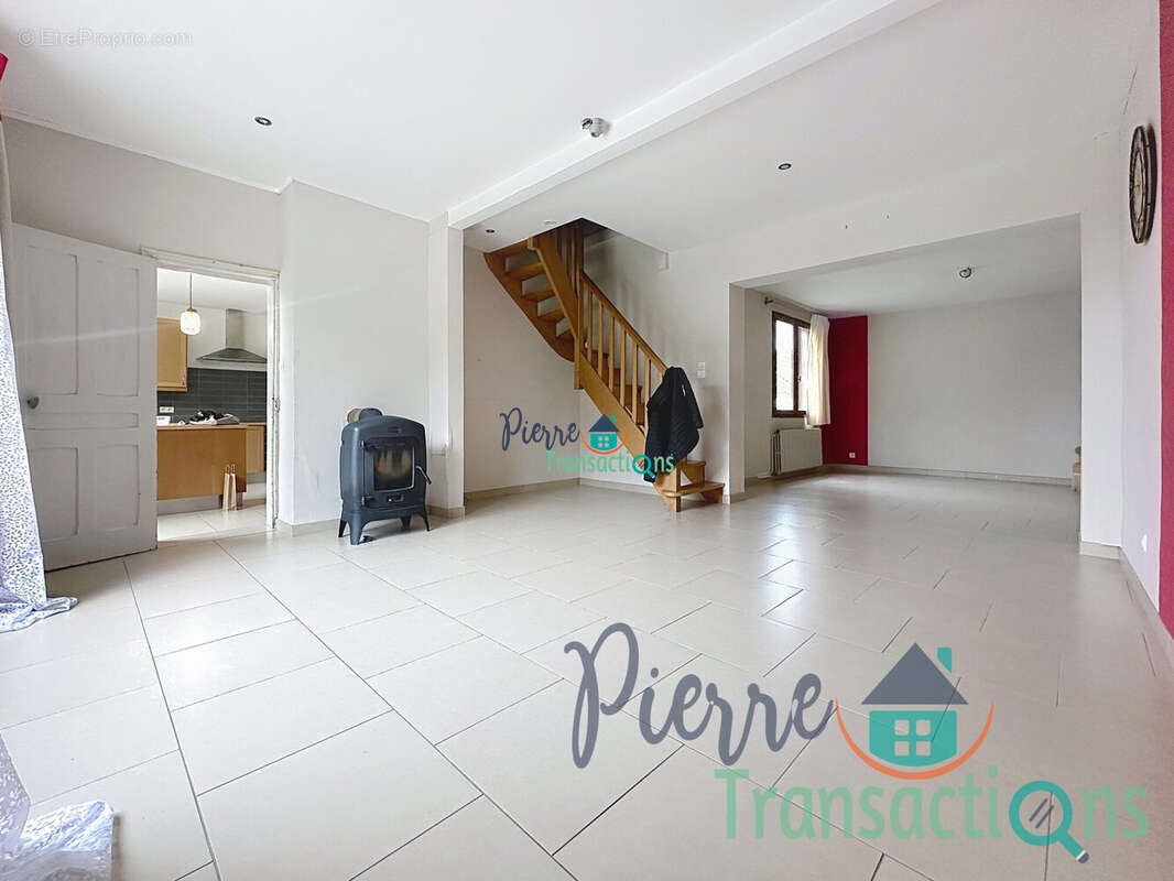 Maison à LILLEBONNE