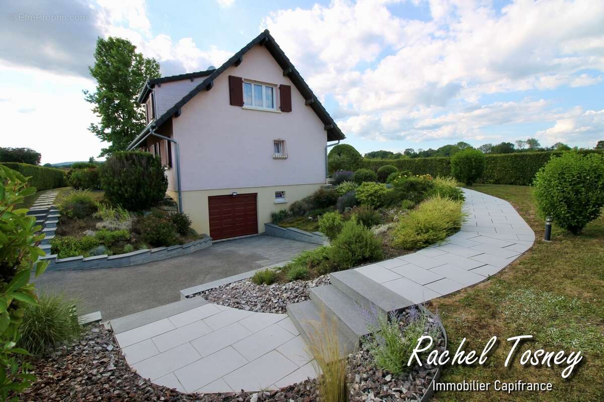 Charmante Maison familiale T6 sur terrain plat de 10 ares - 1ère couronne BELFORT - axe PEROUSE/BESSONCOURT - photo 3