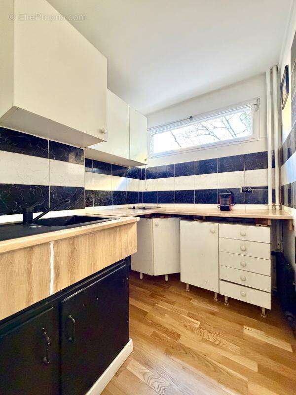 Appartement à PARIS-19E