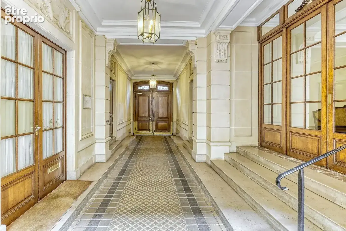 Commerce 267 m² à vendre à Paris-16e (75116) - photo 10