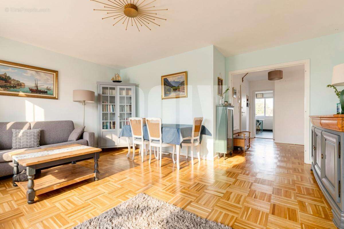 Appartement à PUTEAUX