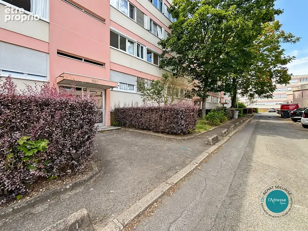 Appartement 4 pièces au pied des commerces et écoles - photo 10