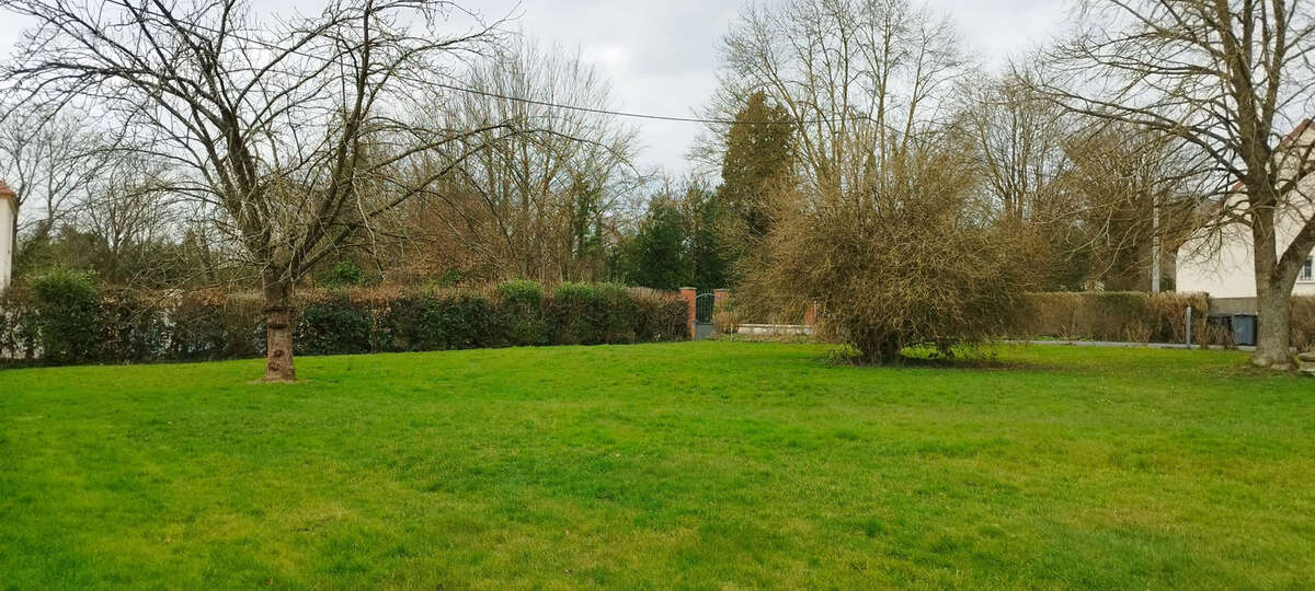 Terrain à ABBECOURT