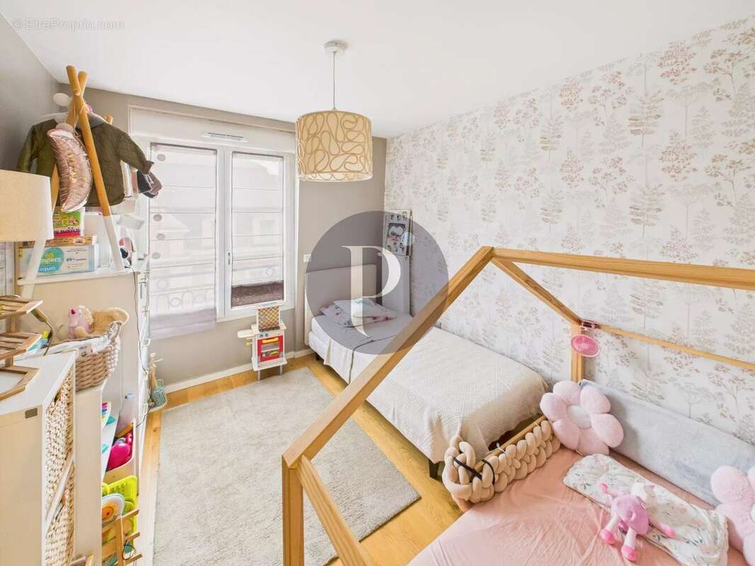 Appartement à LE PLESSIS-ROBINSON