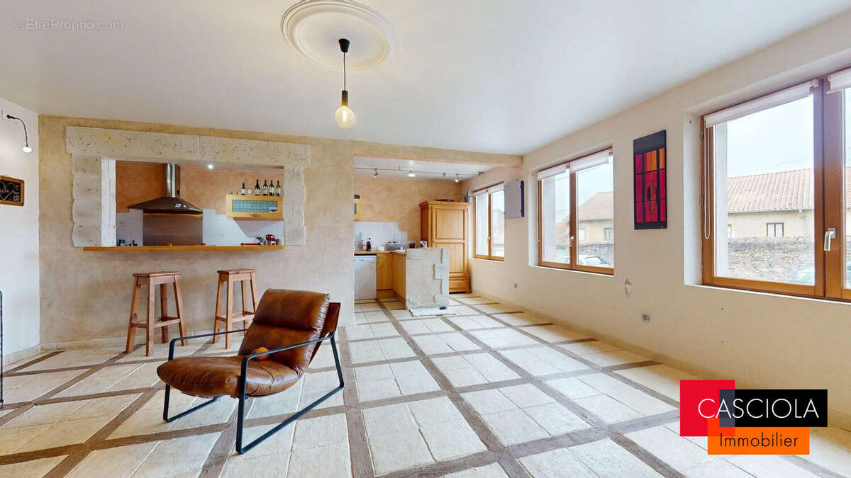 Maison à LORRY-MARDIGNY