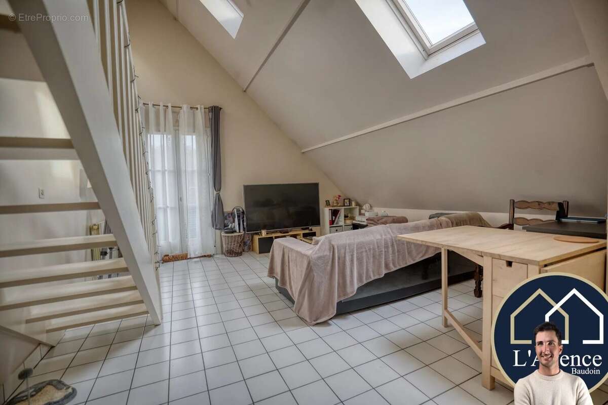 Appartement à EPERNON