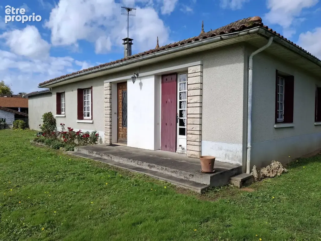 Maison 4 pièces 83 m² à vendre à Chabanais (16150) - photo 2