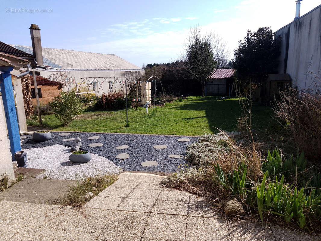 Maison à LE BOUPERE