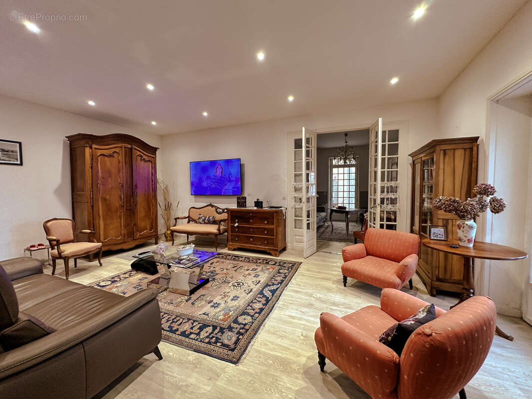 Maison à MESCHERS-SUR-GIRONDE