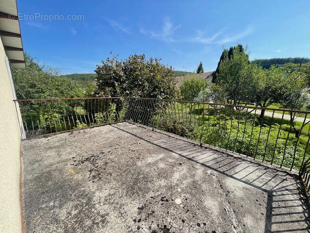 Maison à SAINT-VALBERT