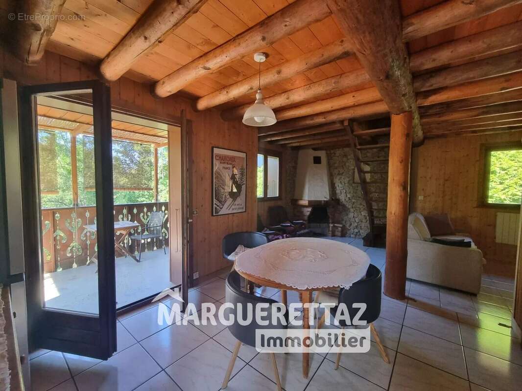 Maison à BOGEVE