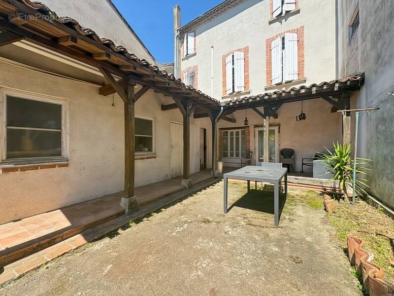 Maison à CAZAUBON
