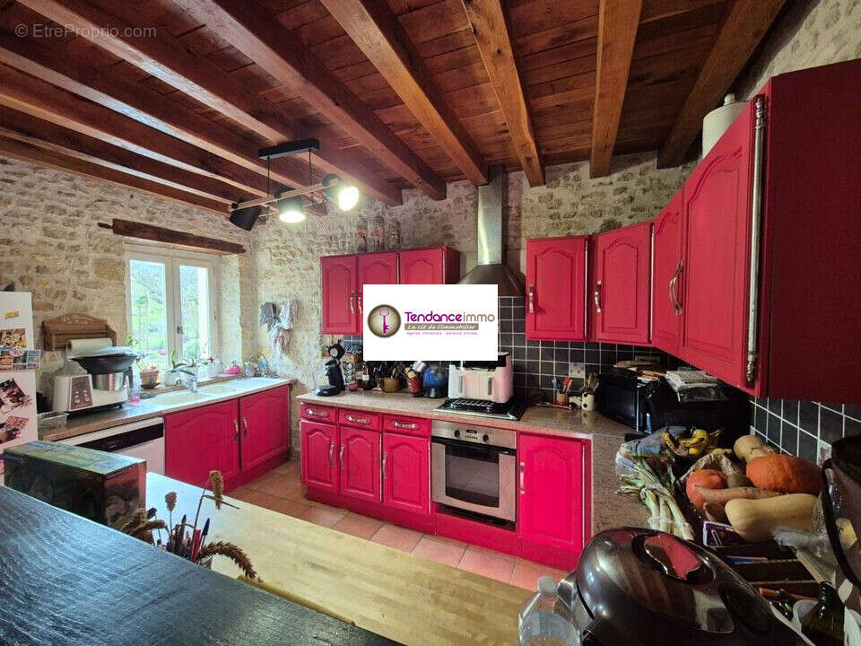 cuisine - Maison à MORTAGNE-AU-PERCHE