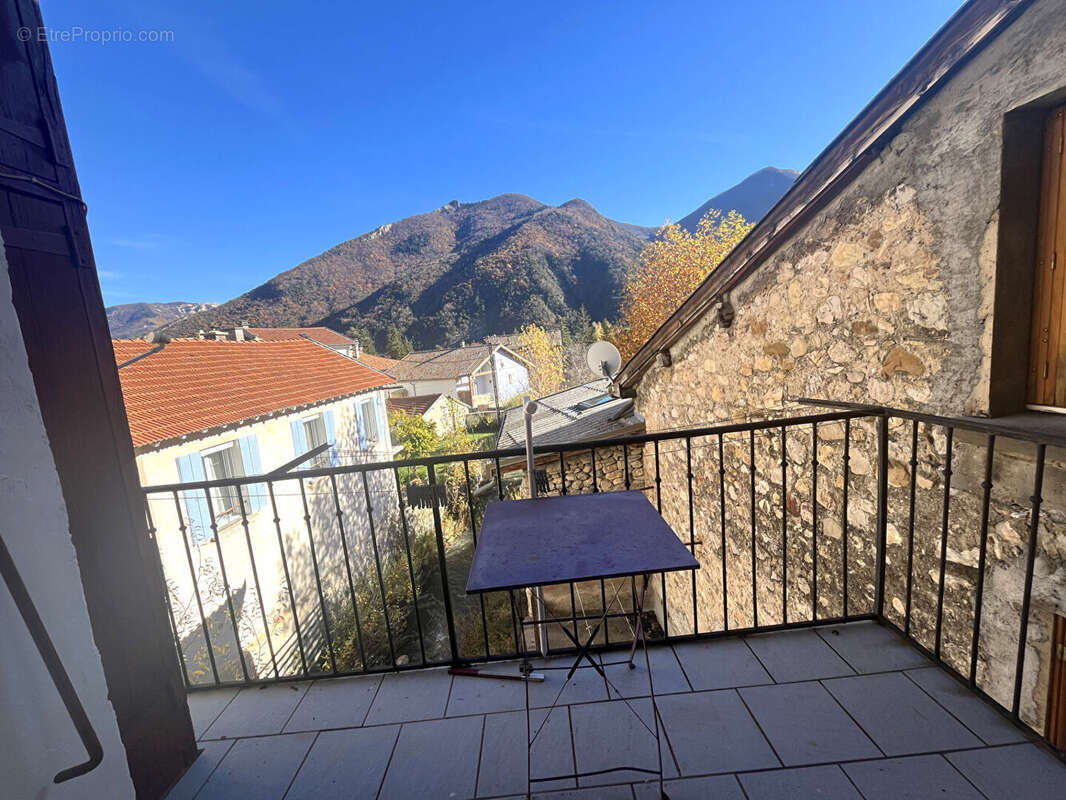 Appartement à VEYNES