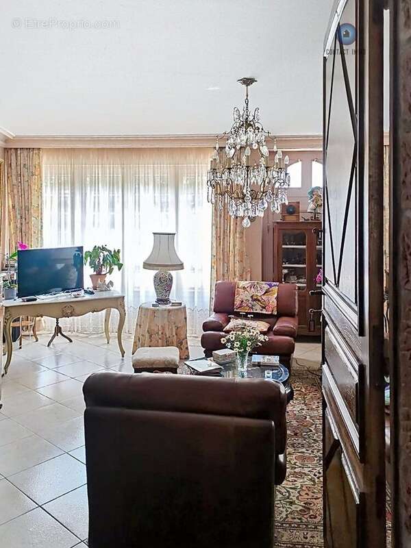 Maison 217 m² à Meyssac  - photo 7