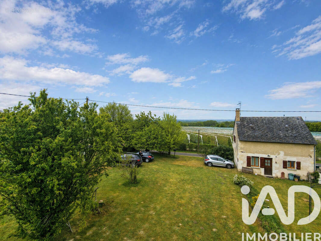 Maison 66 m² à Chenu  - photo 7