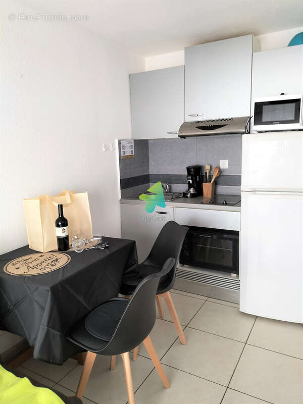 Grand Studio Cabine 25.52m2 avec Balcon et Place de parking - photo 5