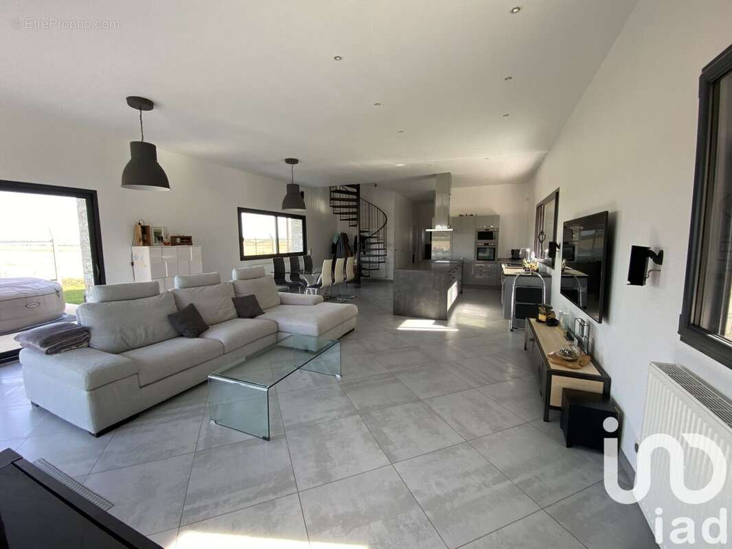 Photo 2 - Maison à MOUROUX