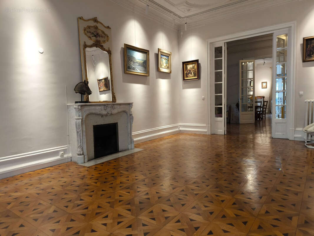 Appartement à MARSEILLE-8E