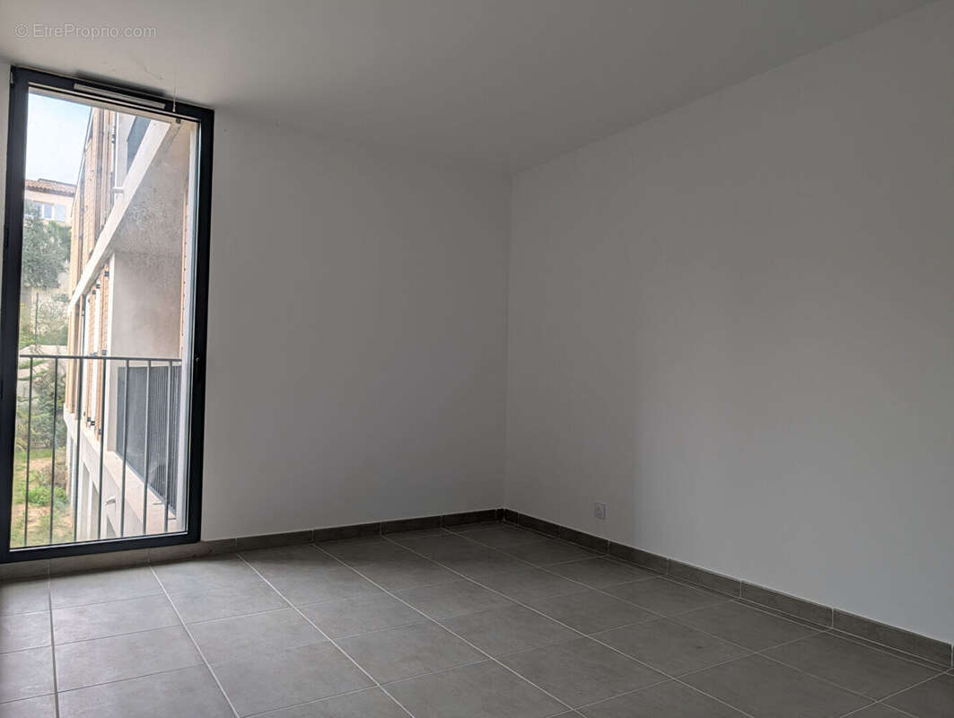 Appartement à BORMES-LES-MIMOSAS