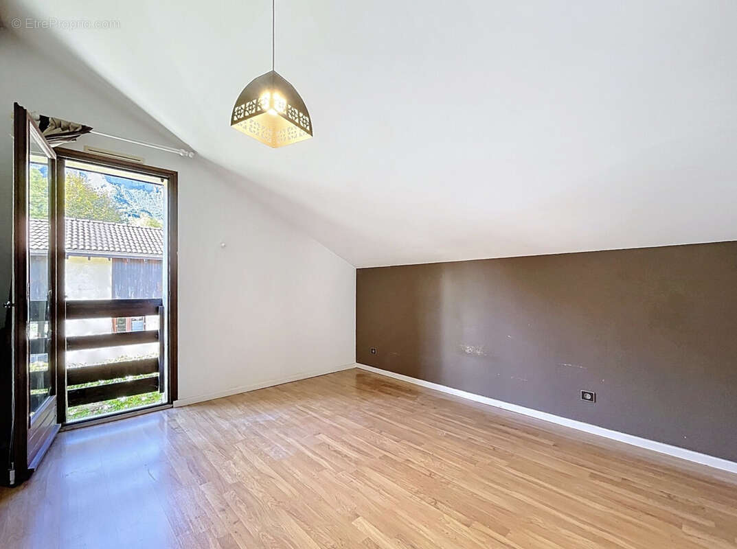 Maison à MONTBONNOT-SAINT-MARTIN