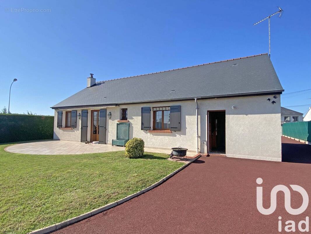 Photo 1 - Maison à VILLEBAROU