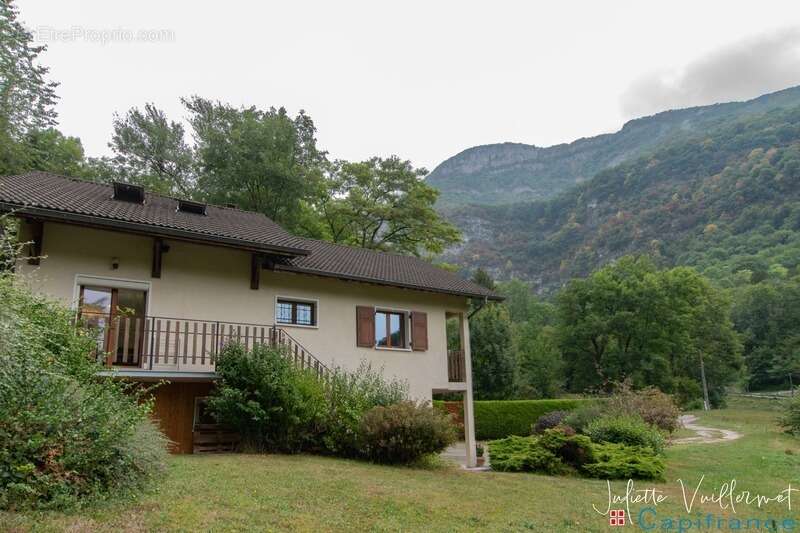Maison à SAINT-ALBAN-LEYSSE