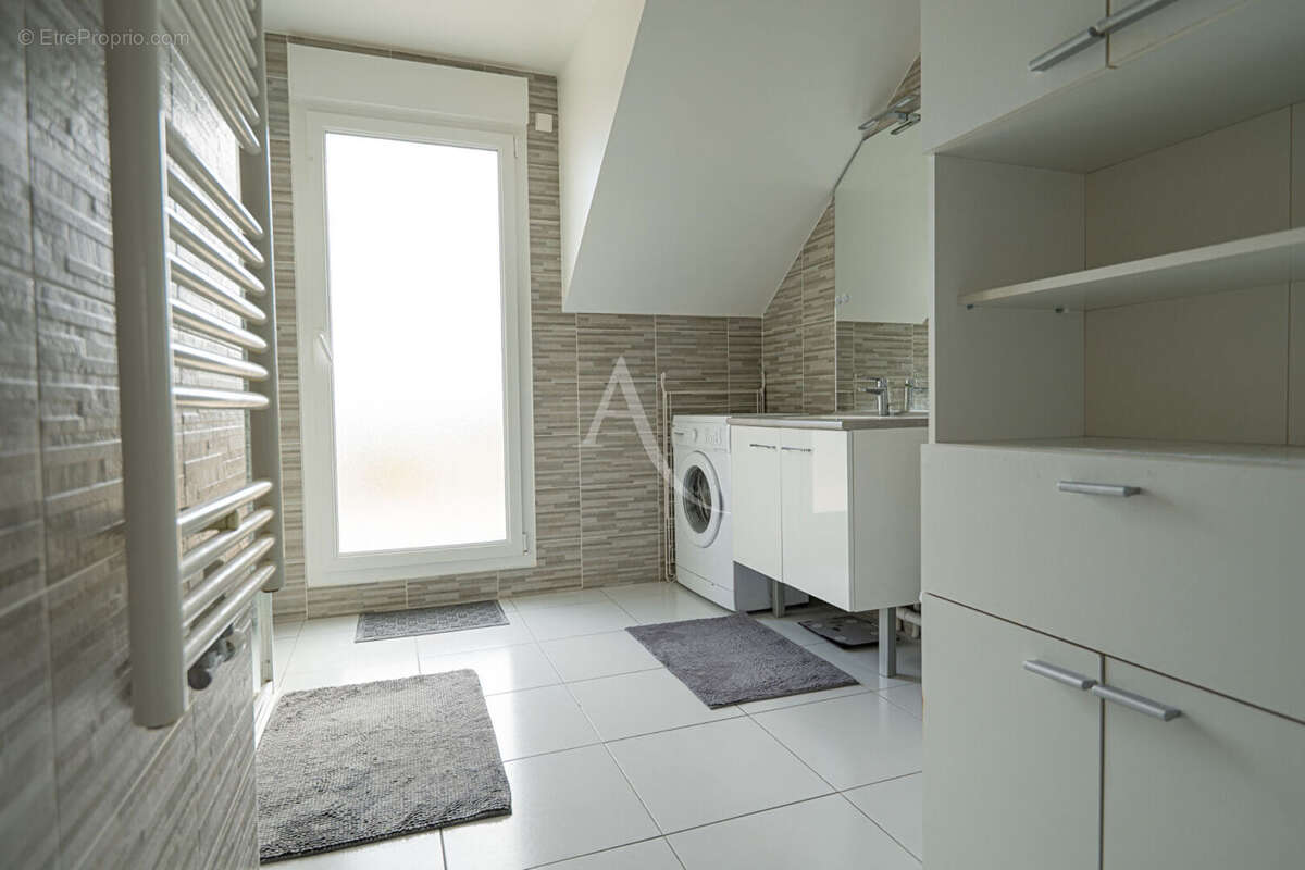 Appartement à CHESSY