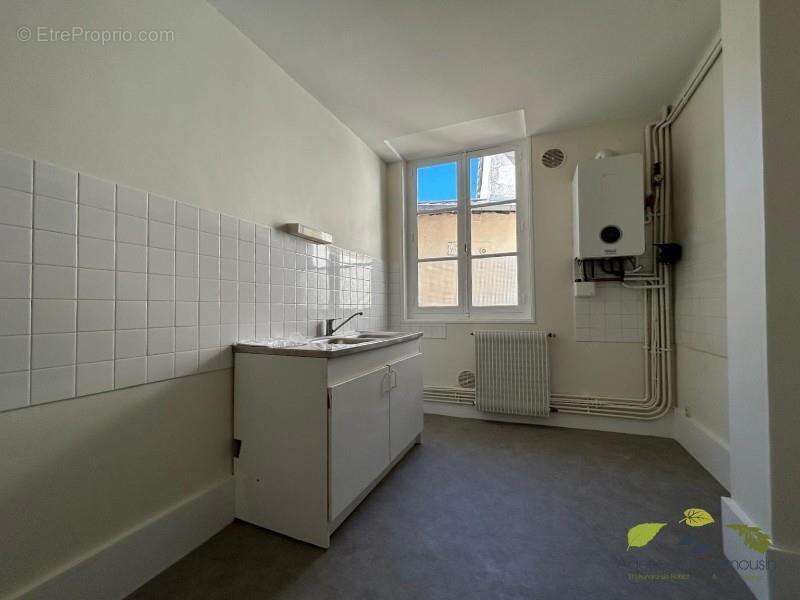 Appartement à SAINT-LEONARD-DE-NOBLAT