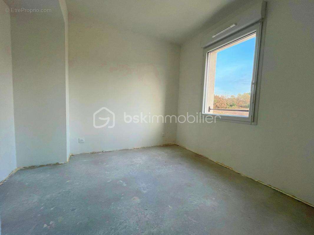 Maison à PEYROLLES-EN-PROVENCE