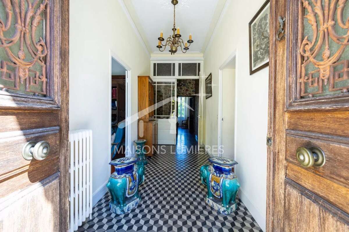 Demeure d'exception en centre-ville d'Apt - 11 pièces - 950 000€ - 370 m² habitables - photo 25