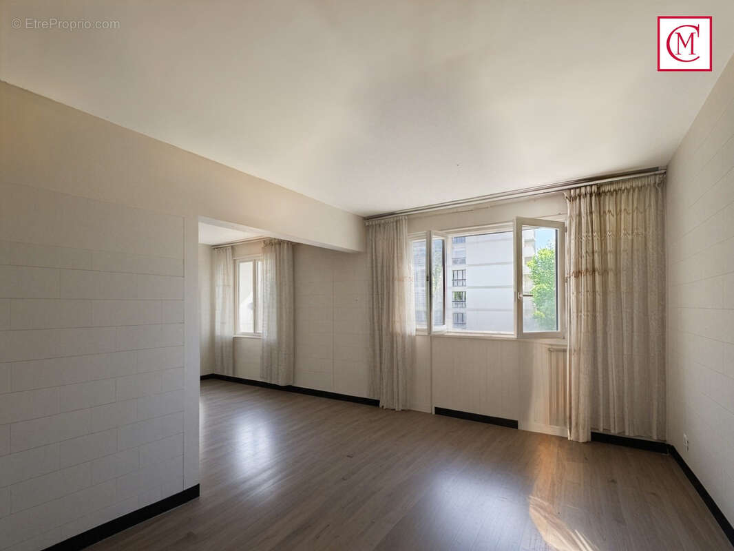 Appartement à MEYLAN